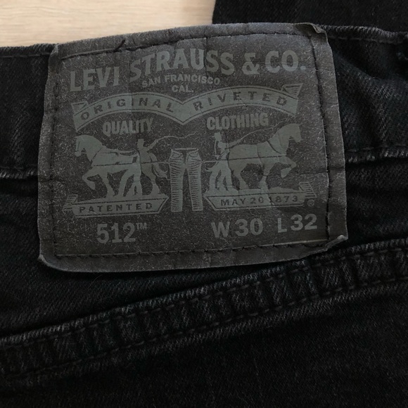 Men’s Levi’s 512 Slim Taper Black Jeans - Picture 14 of 16